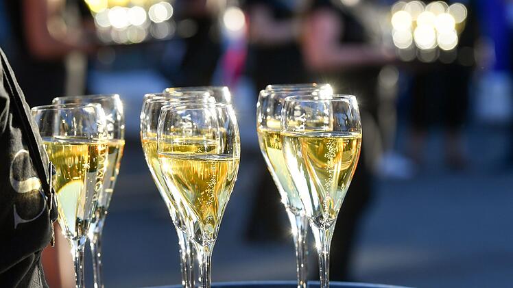 Champagner-Absatz