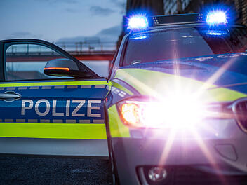 Polizei mit Blaulicht – darum ist das so
