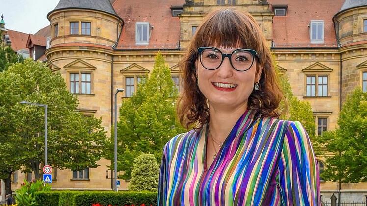 Im Rathaus sollen neue Prioritäten gesetzt werden, sagt OB-Kandidatin Ursula Redler.   Foto: Ronald Rinklef