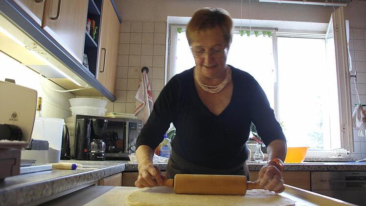 ....wird er zu einem Rechteck ausgerollt. Foto: Vanessa Schneider