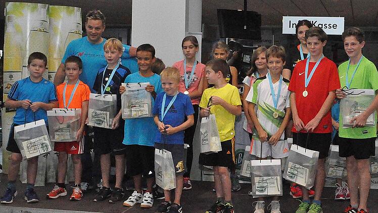 Die schnellsten Kinder wurden geehrt. Foto: Karl Heinz Weber