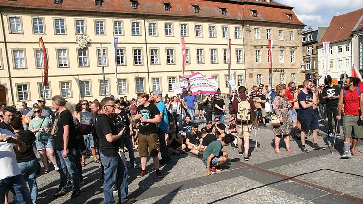 Demonstration gegen das geplante Polizeiaufgabengesetz am 12. Mai 2018 in Bamberg. Foto: Werner Baier