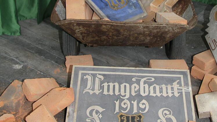 Immer wieder wurde an der Firma gebaut.