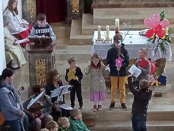 Der Familiengottesdienst in Fridritt wurde von zahlreichen Kindern gestaltet.  Foto: Felix Herold