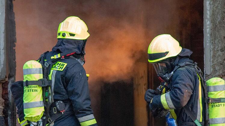 Die Feuerwehr bekam die Flammen zeitnah unter Kontrolle.  Symbolbild: Schmelzer/News 5