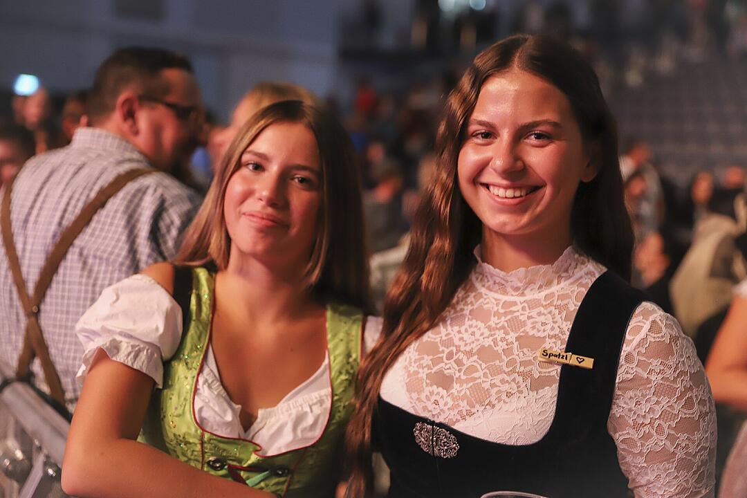 Melissa Naschenweng live in Hof - Wir haben die besten Bilder vom Konzert!