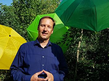 Einen Gegenentwurf zu der mehr repräsentativen Demokratie will Oliver Kunkel wagen. Er will sich in der Kommunalwahl 2020 um das Amt des Landrats im Landkreis Haßberge bewerben. Foto: Brigitte Krause