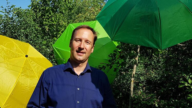 Einen Gegenentwurf zu der mehr repräsentativen Demokratie will Oliver Kunkel wagen. Er will sich in der Kommunalwahl 2020 um das Amt des Landrats im Landkreis Haßberge bewerben. Foto: Brigitte Krause