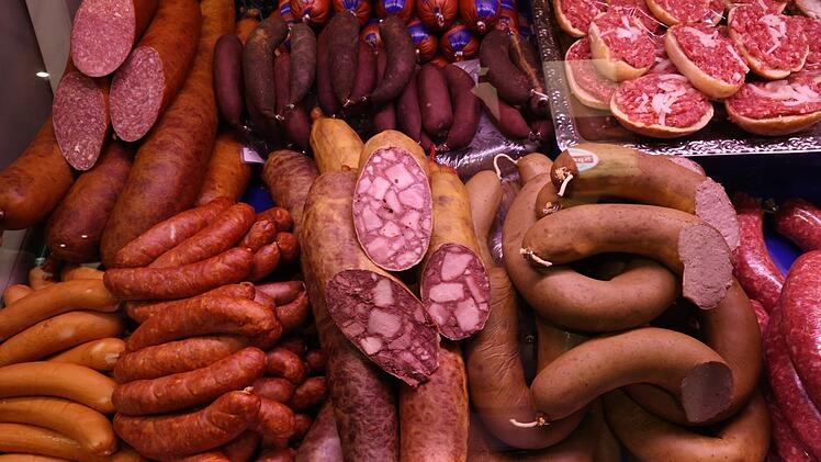 Jetzt geht's um die Wurst: Auf das inoffizelle Nationalgericht kann man sich fast allen deutschen Landesteilen einigen.