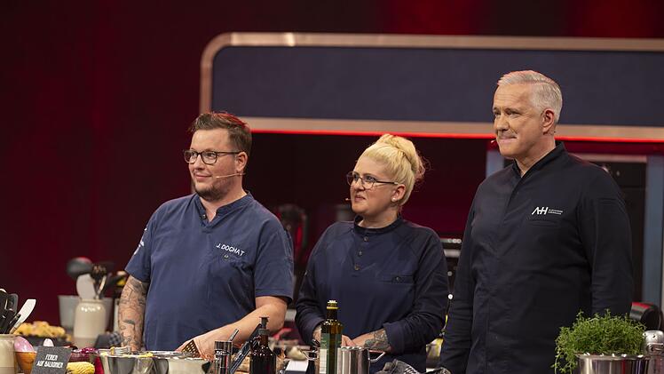 Alexander Herrmann (rechts) bot als Teamchef von "Team Herrmann" mit Lisa Angermann und Jari Dochat zwei ehemalige "The Taste"-Gewinner auf.