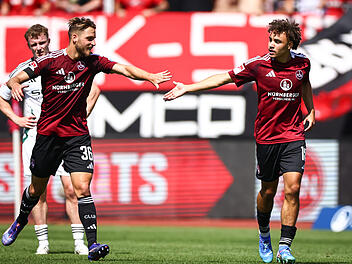 FCN schl&auml;gt Schalke bei Kloses Heimpremiere