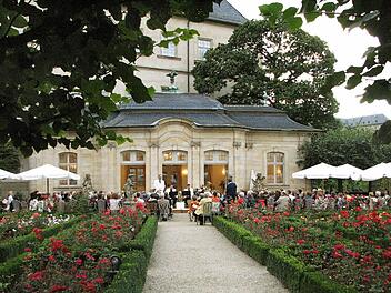 Die Schlösserverwaltung hat die Weichen gestellt, so dass die Serenaden im Rosengarten der Neuen Residenz wieder am angestammten Ort stattfinden können. Foto: Privat