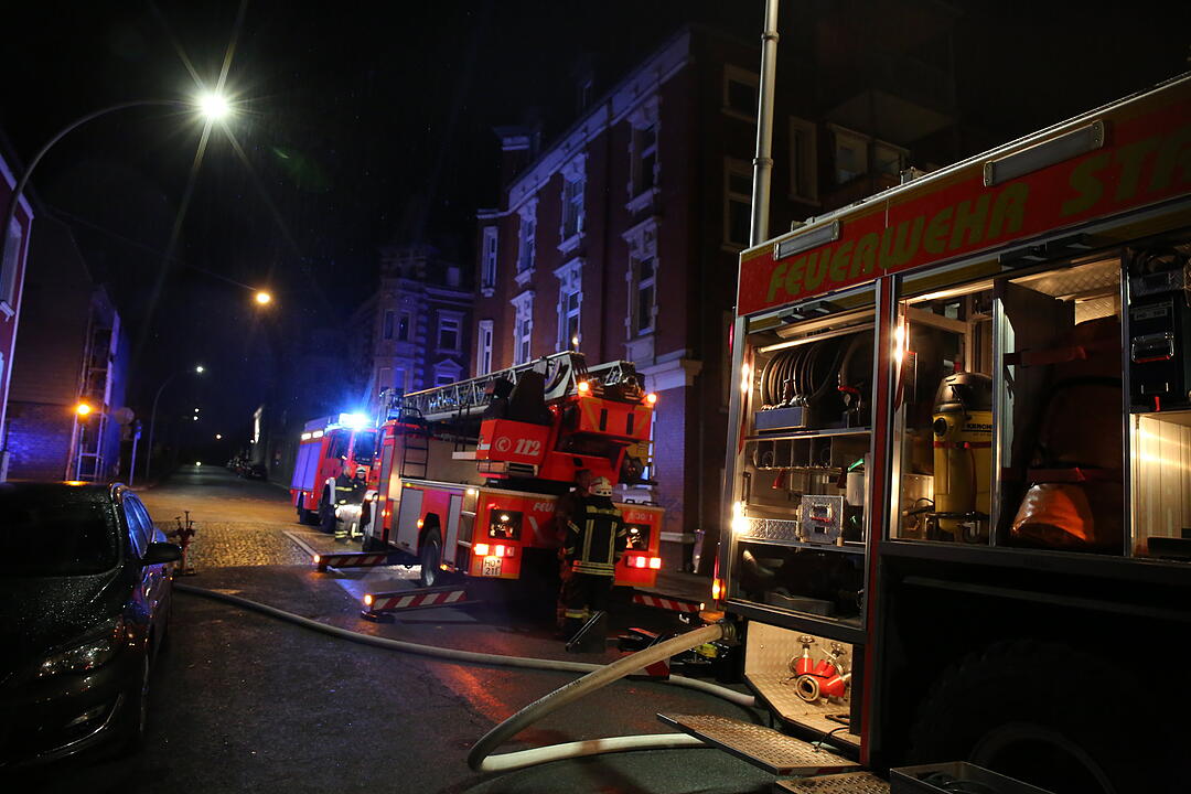 Wohnhaus in Hof in Flammen