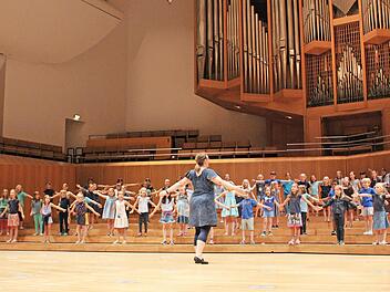 Beim traditionellen Schuljahresabschlusskonzert der Städtischen Musikschule treten verschiedenste Gruppen auf.