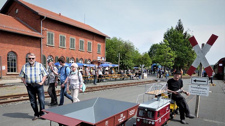 Impressionen von den Pfingstdampftagen in Neuenmarkt Werner Reißaus
