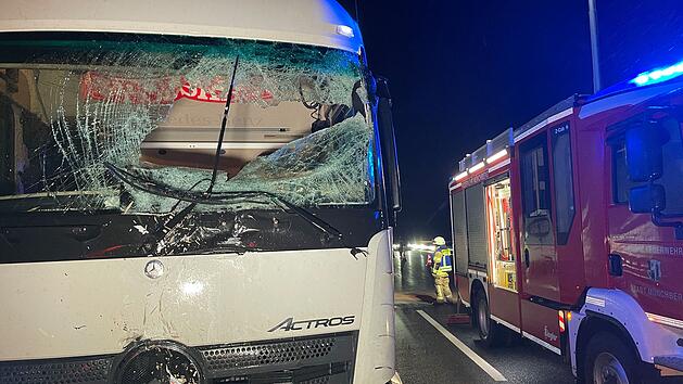 Schwerer Auffahrunfall auf A9 bei Münchberg