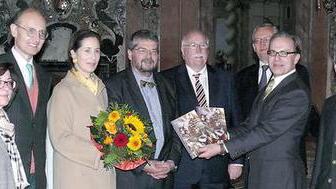 Buch-Pr&auml;sentation an historischer St&auml;tte