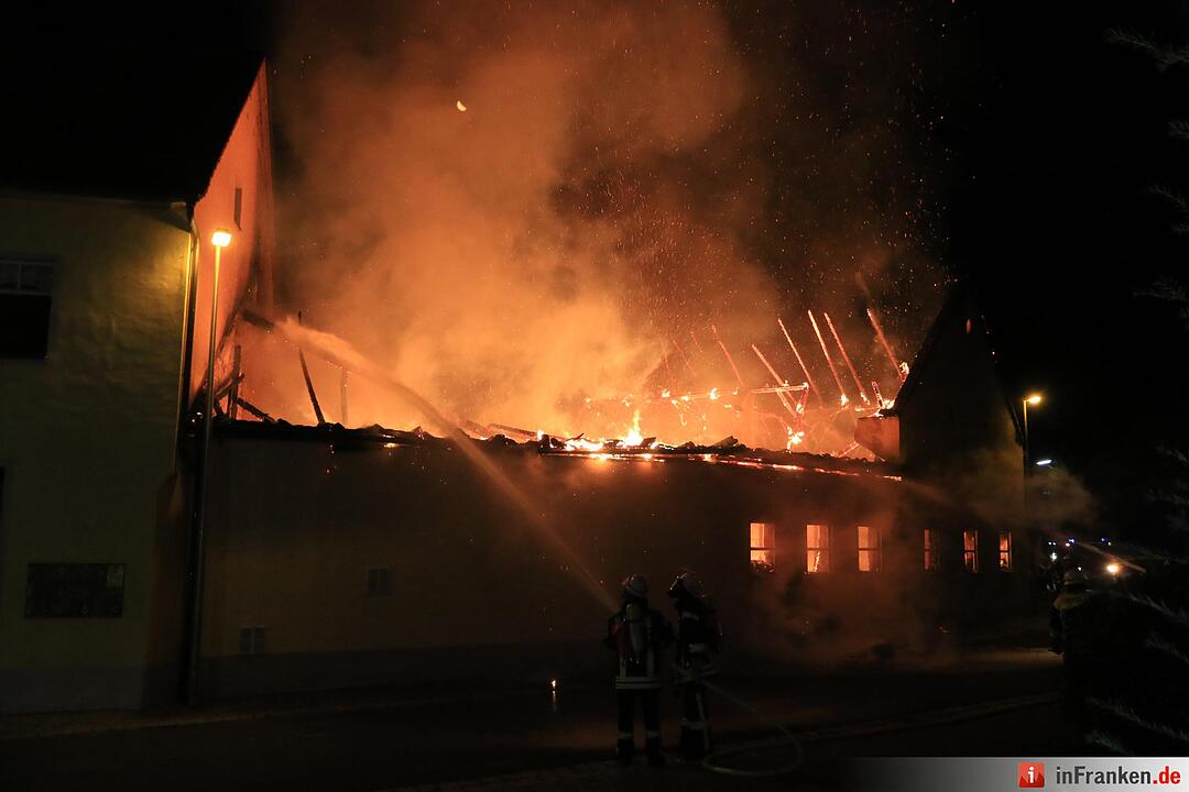 Scheune in Frensdorf brennt nieder