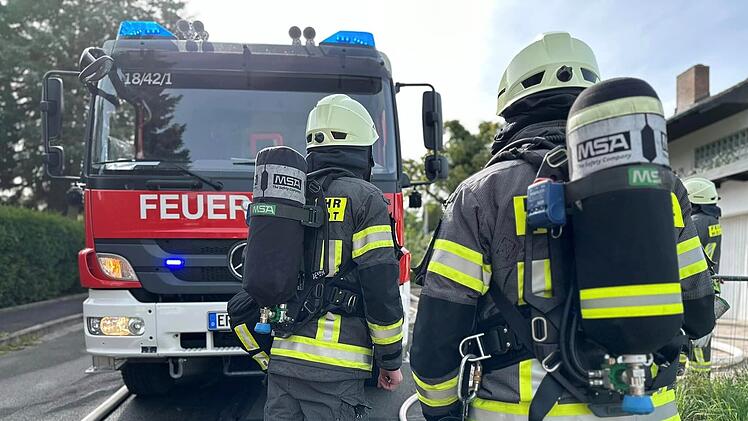 Gremsdorf: Kellerbrand in Einfamilienhaus sorgt für Großeinsatz - "Starke Rauchentwicklung"