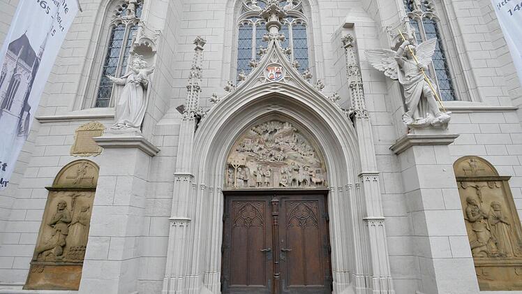 Die Ritterkapelle in Haßfurt feierte 2015 ihr 550 Jubiläum. Foto: Ronald Rinklef
