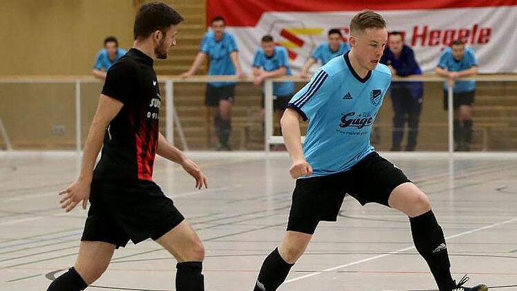 Andeson da Costa Silva vom ATSV Forchheim (li.) ist einer von sechs Nominierten zum "Bayern-Treffer" des Moants Januar.  Foto: Sebastian Baumann