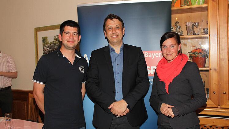 Vorsitzender Reiner Büttner (m.) mit seinen Stellvertretern Benjamin Hoell und Sigrid Wagner Foto: Carmen Schwind