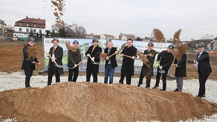 Spatenstich am "Ulanenpark". Foto: Ronald Rinklef