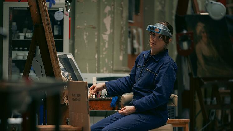 Als Restauratorin alter Kunstwerke hat Sarah (Ruth Wilson) ein gutes Auge für Details.