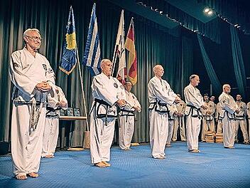 Lehrg&auml;nge verschiedener Gro&szlig;meister standen unter anderem auf dem Programm.