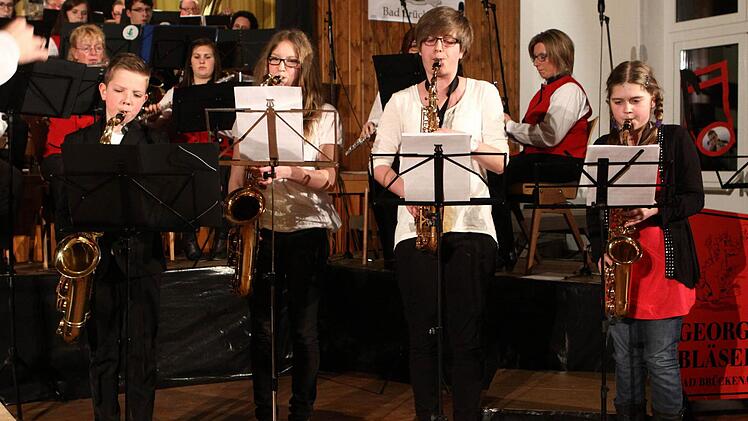 Der Saxophonnachwuchs der Georgis, links Raphael Spahn. Foto: Thomas Dill