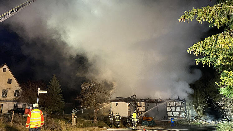 Im Nürnberger Land ist am Abend eine Scheune in Brand geraten.