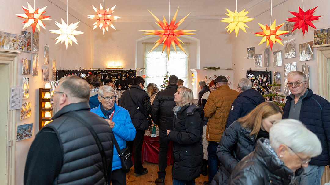 R&ouml;delsee, Traditioneller Weihnachtsmarkt rund um das Schloss