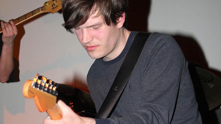 Gitarrist Jörg Wolschina. Foto: Rudolf Görtler