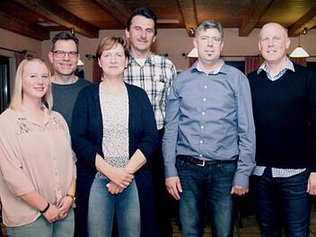 Die neue Führung des SC Oberreichenbach mit (von links) Jasmin Hanisch, Thomas Mahler, Susanne Bohn, Heinrich Kress, Holger Weiland und Martin Schindler Foto: Robert Sänger