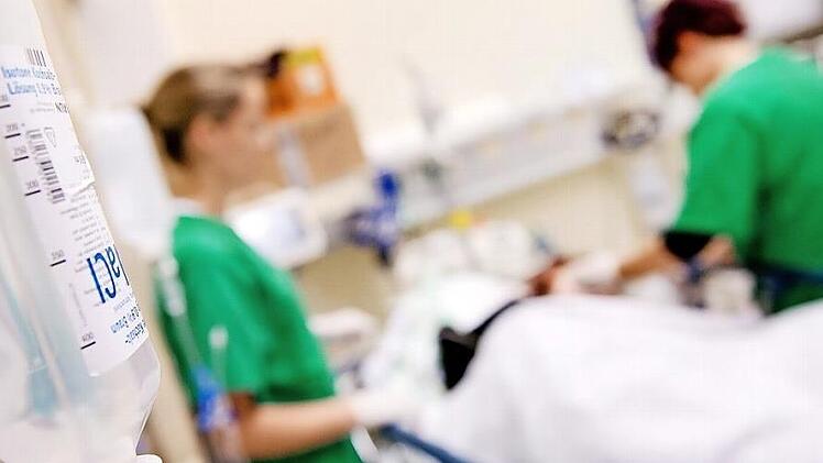 15&nbsp;000 Pfleger sind an Covid-19 erkrankt. Sie wollen erreichen,dass eine Infektion als Berufskrankheit anerkannt wird. Foto: Christin Klose, dpa