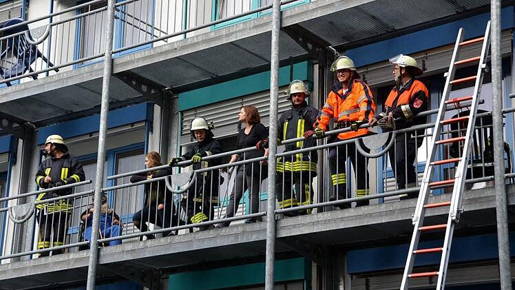 Dramatische Szenen bei der Großübung am Samstag im Haus Kreuzberg der Kurklinik "Am Kurpark" in Bad Kissingen.  Foto: Rauch