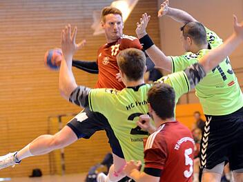 Philipp Wolf blühte an alter Wirkungsstätte auf, war hinter dem überragenden Jürgen Wonner zweitbester TSH-Schütze. Foto: herzopress