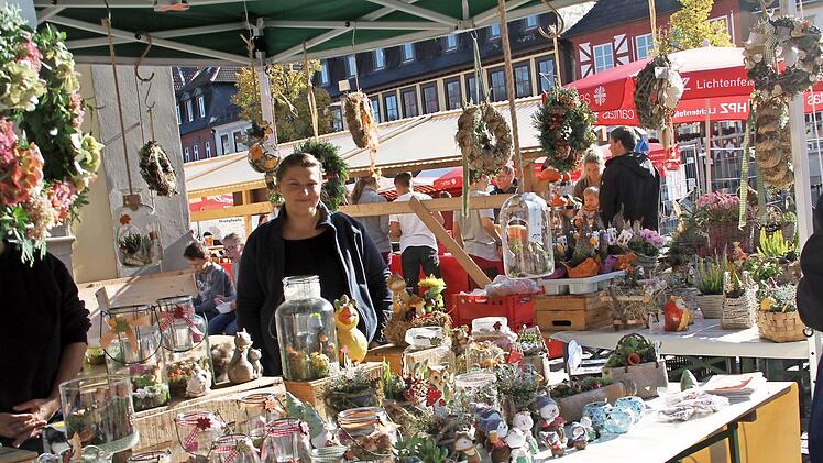 Im Angebot waren unter anderem zahlreiche herbstliche Deko-Artikel für Haus und Garten.