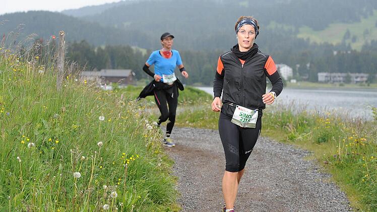 Sindy Meier, die den Halbmarathon läuft, steigt erst in Churwalden (1229 m) ein.