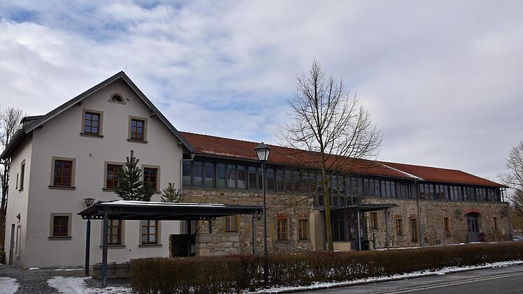 Die VHS Haßfurt mit Sitz in der Mainmühle in Haßfurt (im Bild) geht einen Verbund mit dem Vbw Königsberg ein, um staatliche Fördergelder zu erhalten. Dies beschloss der Stadtrat bei seiner jüngsten Sitzung.Ulrike Langer