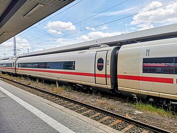 ICE am Hauptbahnhof N&uuml;rnberg