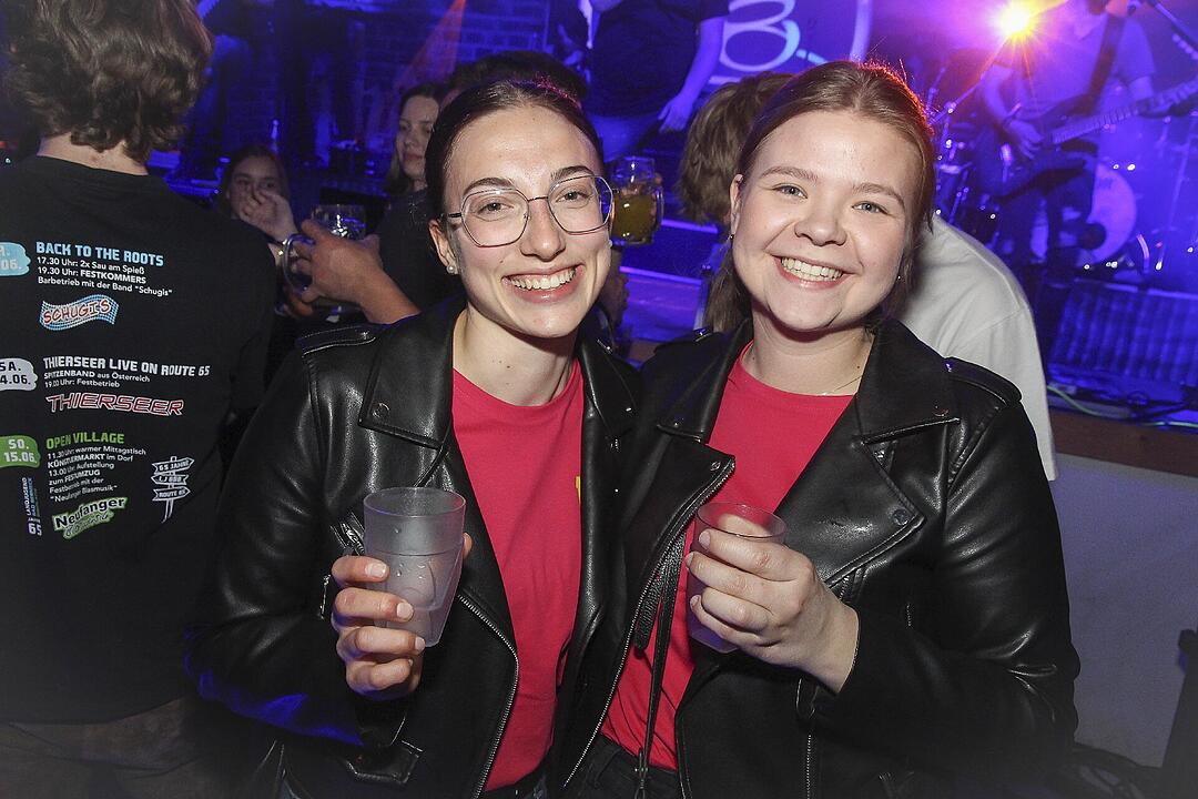Mit der Partyband "Popnach8"!