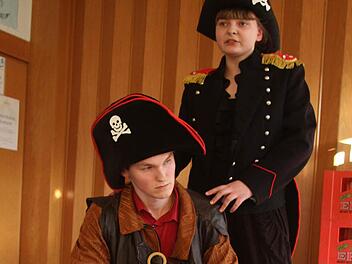 Das MGF-Gymnasium wird für die Bühne zum Piratennest. Foto: Sonja Adam