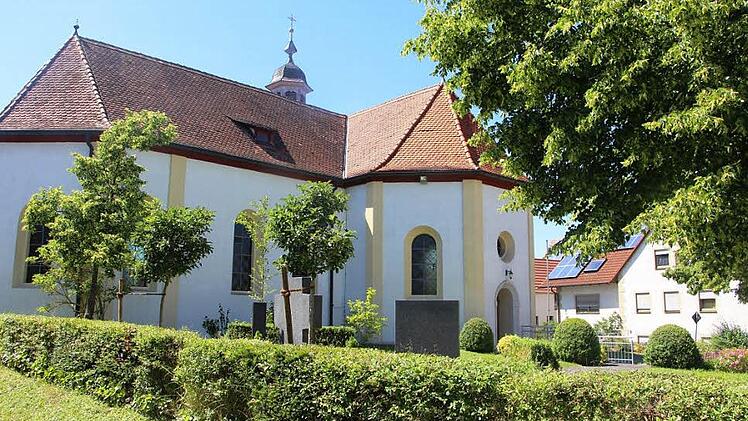 Die Sanierungsmaßnahmen an der Kuratiekirche "Zu den hl. Schutzengeln" in Stappenbach bezuschusst der Markt Burgebrach mit zehn Prozent der voraussichtlichen Gesamtkosten in Höhe von 740 000 Euro.  Foto: Elke Pieger