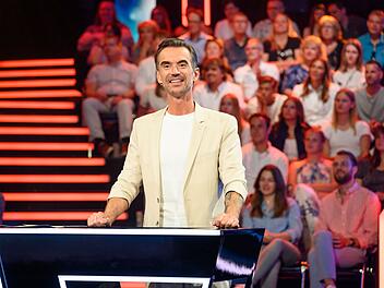 Am Moderationspult der "Maus-Show": Florian Silbereisen vertritt Esther Sedlaczek.