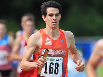 Marco Kürzdörfer sorgte mit der 3x1000-Meter-Staffel des LSC für eine Überraschung. Fotos: Theo Kiefner