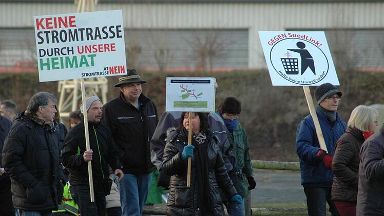 Demonstration gegen die Südlink-Stromtrasse in Römershag/Bad Brückenau. Foto: Sebastian Schmitt-Mathea