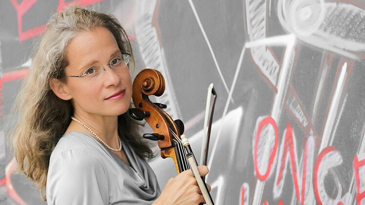 Jessica Kuhn gastiert mit dem Ensemble Sonorizzonte am 15. Oktober im König Ludwig I.-Saal.  Foto: Sonja Promeuschel