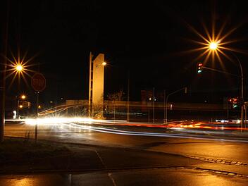 Die Garitzer Kreuzung bei Nacht. Foto: Ralf Ruppert