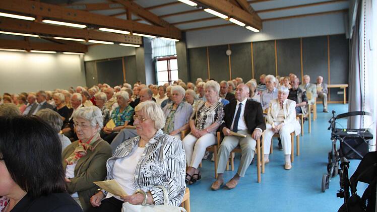 Landtagspräsidentin Barbara Stamm hält die Festansprache. Foto: Ulrike Müller